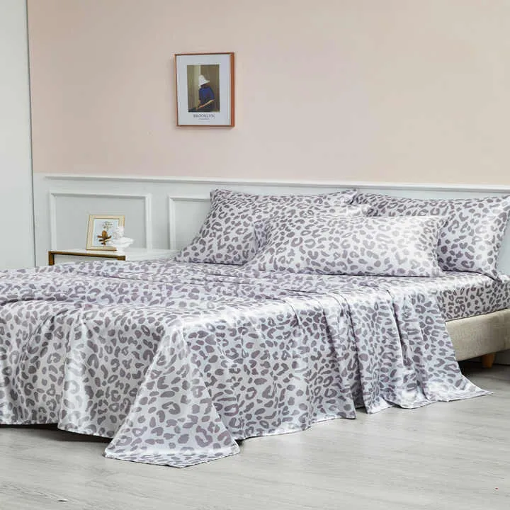 طقم ملاءة سرير من البوليستر بطبعة رقمية بنقشة جلد الفهد، طقم فراش من أربع قطع Leopard Print Polyester Bed Sheet Set, 4 Piece Bedding Set