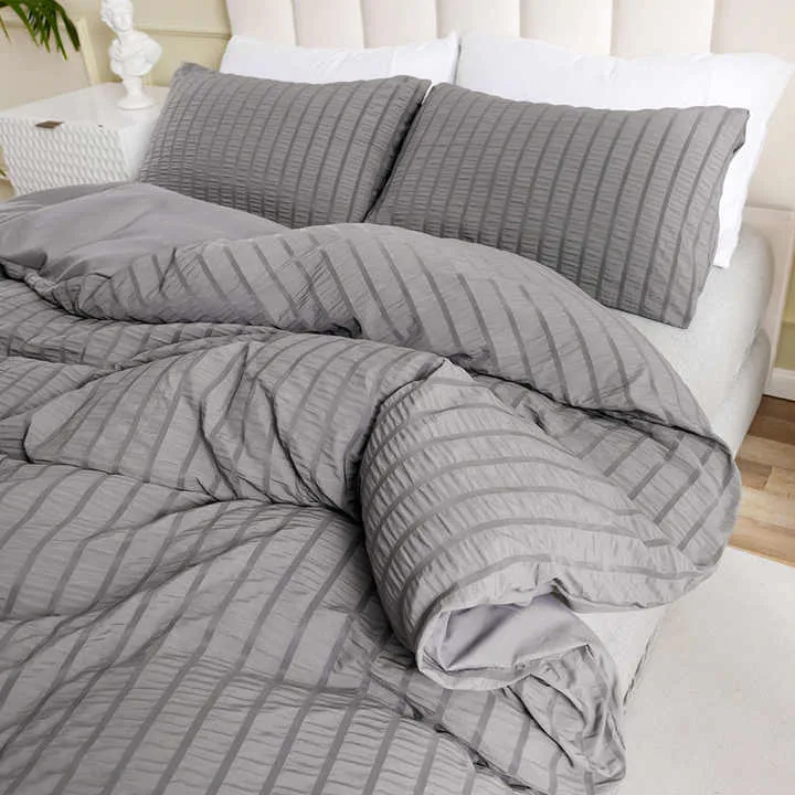منسوجات منزلية بسيطة لون عادي طقم مفارش . Simple Home Textiles Plain Color Bedspread Set