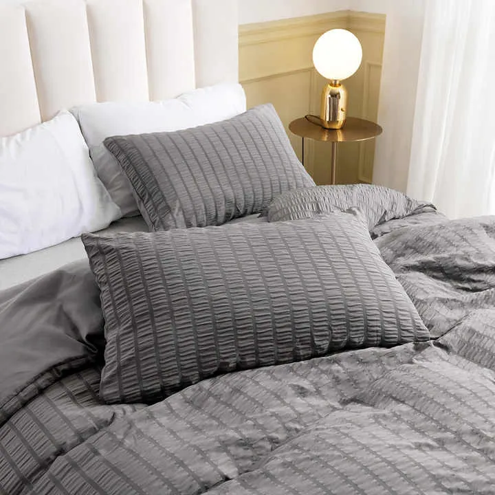 منسوجات منزلية بسيطة لون عادي طقم مفارش . Simple Home Textiles Plain Color Bedspread Set
